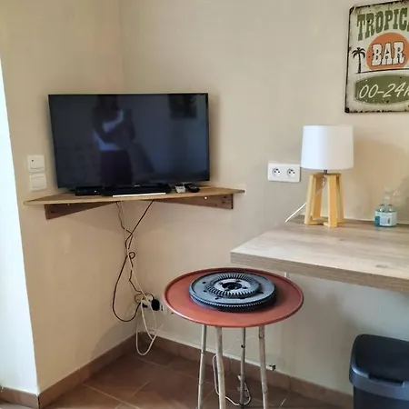 Cap Corse/Bastia. Studio Bord De Mer 2 Personnes. *